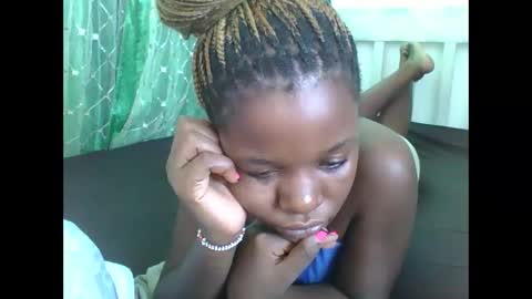 petitesweetchiq online show from 02.13.26