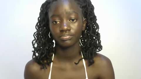 Snapshot of petitte_gyaal chatting on 10.15.25 petitte_gyaal online show from 10.15.25
