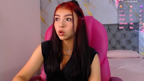 Snapshot of pettit_courtny chatting on 02.08.25 Pettit Courtny online show from 02.08.25