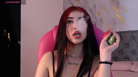 Snapshot of pettit_courtny chatting on 02.10.25 Pettit Courtny online show from 02.10.25