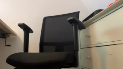 Snapshot of pg_raw chatting on 06.19.26 Dilf online show from 06.19.26
