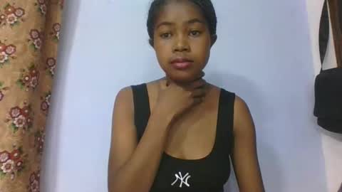 phania185885 online show from 04.13.26