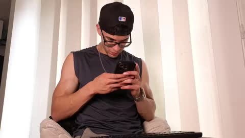 phantom_bigger1 online show from 09.09.25