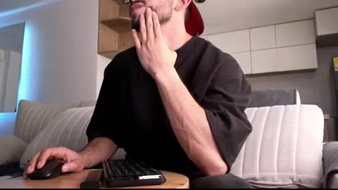 phantom_bigger1 online show from 12.19.25