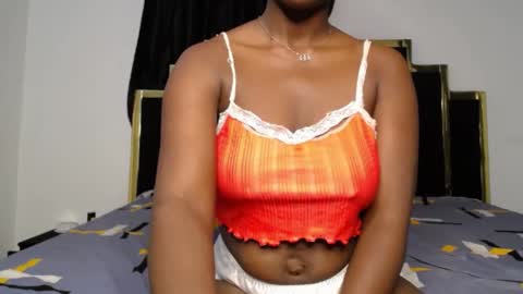 Snapshot of phat_pussylips chatting on 06.11.26 tatiana online show from 06.11.26