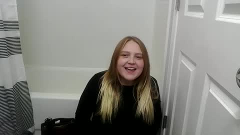 PhatAssBlond online show from 12.21.24
