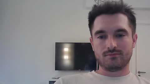 Snapshot of philborison chatting on 09.24.25 PhilipBorison online show from 09.24.25