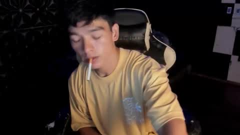 AJ online show from 11.05.25