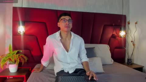 Snapshot of philip_collins chatting on 03.19.26 Milo online show from 03.19.26