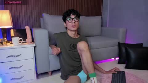 Phillip online show from 05.23.26