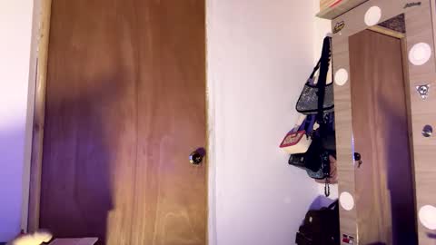 PHILLIP online show from 10.28.25