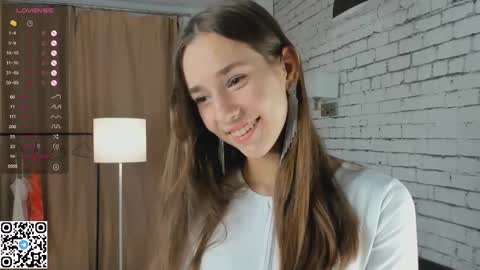 Emilia online show from 03.10.25