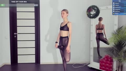 Phoebe online show from 12.11.24