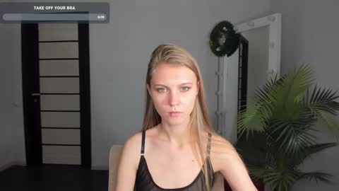 Phoebe online show from 12.23.24