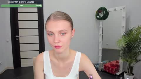 Phoebe online show from 01.08.25