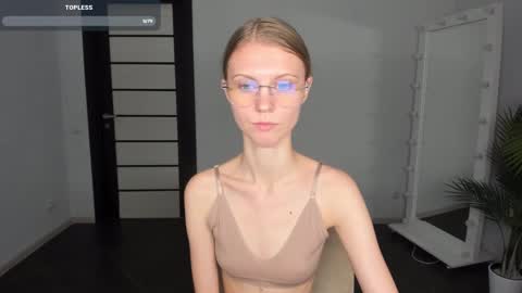 Phoebe online show from 01.28.25