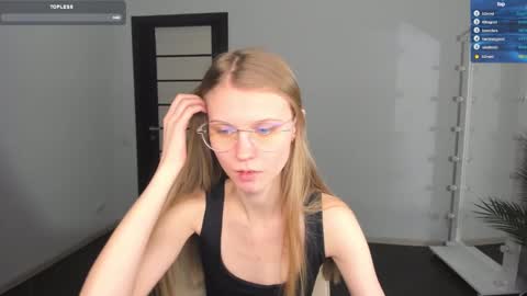 Phoebe online show from 02.14.25