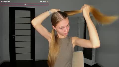 Phoebe online show from 09.11.25