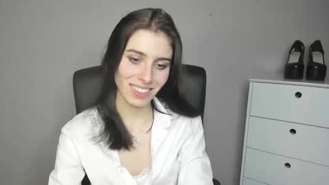 Snapshot of pia_desire chatting on 11.09.25 P I A online show from 11.09.25