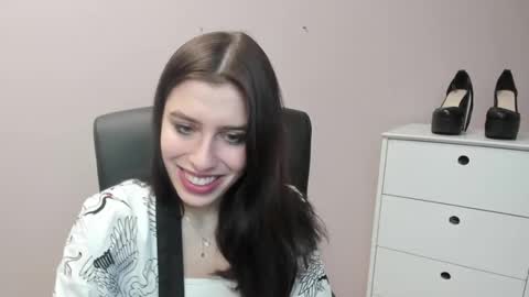 Snapshot of pia_desire chatting on 11.29.25 P I A online show from 11.29.25