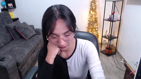 Pia  online show from 12.11.24