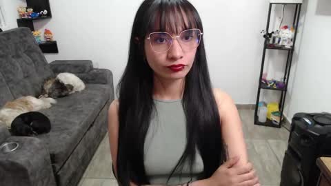 Pia  online show from 09.12.25