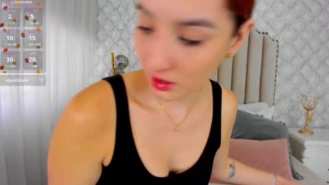 Snapshot of pia_johnson_ chatting on 01.13.25 online show from 01.13.25