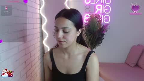 Snapshot of pia_tay chatting on 12.23.24 PIA online show from 12.23.24