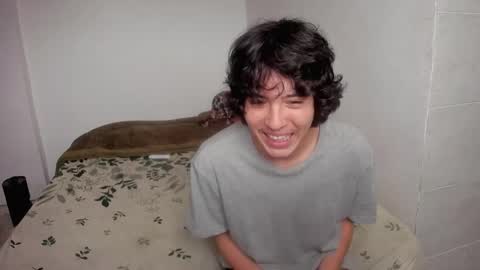 picaszomilos350 online show from 11.18.25