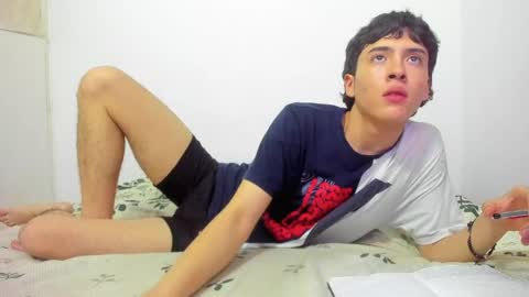 picaszomilos350 online show from 04.04.26