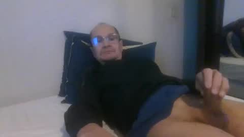 pichoun71 online show from 12.21.24