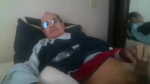 pichoun71 online show from 01.31.25