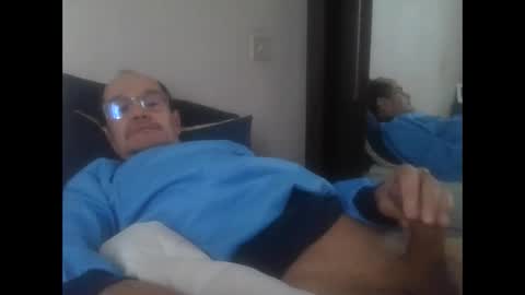 pichoun71 online show from 02.22.25