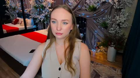 Emelie online show from 12.26.24