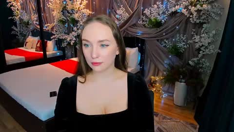Emelie online show from 01.12.25