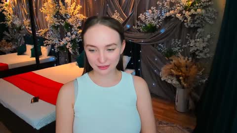 Emelie online show from 02.04.25