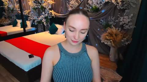 Emelie online show from 02.08.25