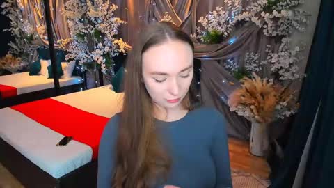 Emelie online show from 02.10.25