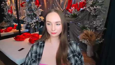 Emelie online show from 02.20.25