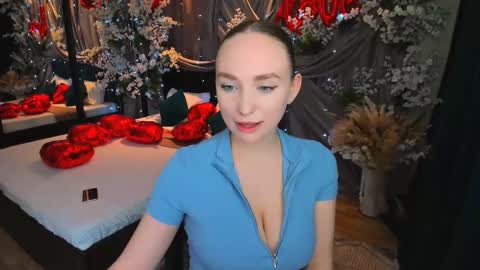 Emelie online show from 02.21.25