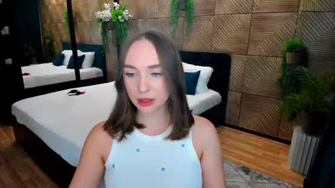 Emelie online show from 09.30.25