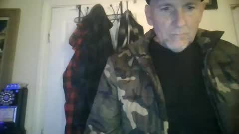 pierce702702 online show from 01.01.25