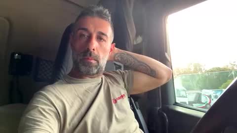 pierotu online show from 04.13.26