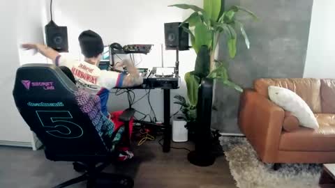 Pierre Fitch online show from 03.12.25