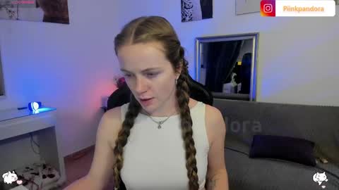 PiinkPandora online show from 04.19.26