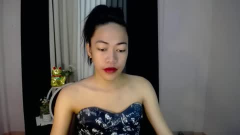 Snapshot of pinay_bella69 chatting on 10.12.25 pinay_bella69 online show from 10.12.25