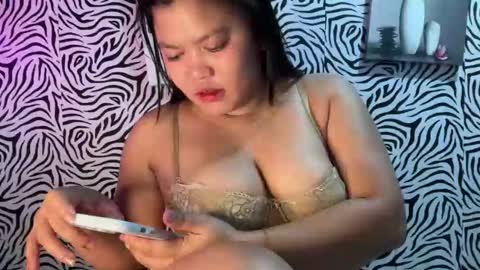 Hot Feb online show from 11.22.25