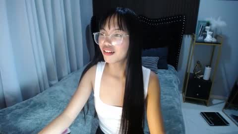 Snapshot of pinay_slutx chatting on 02.26.25 dee online show from 02.26.25