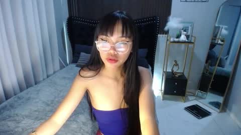 Snapshot of pinay_slutx chatting on 03.01.25 dee online show from 03.01.25