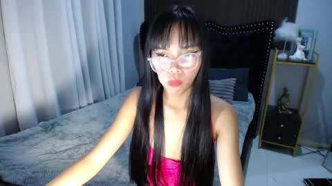 Snapshot of pinay_slutx chatting on 03.06.25 dee online show from 03.06.25